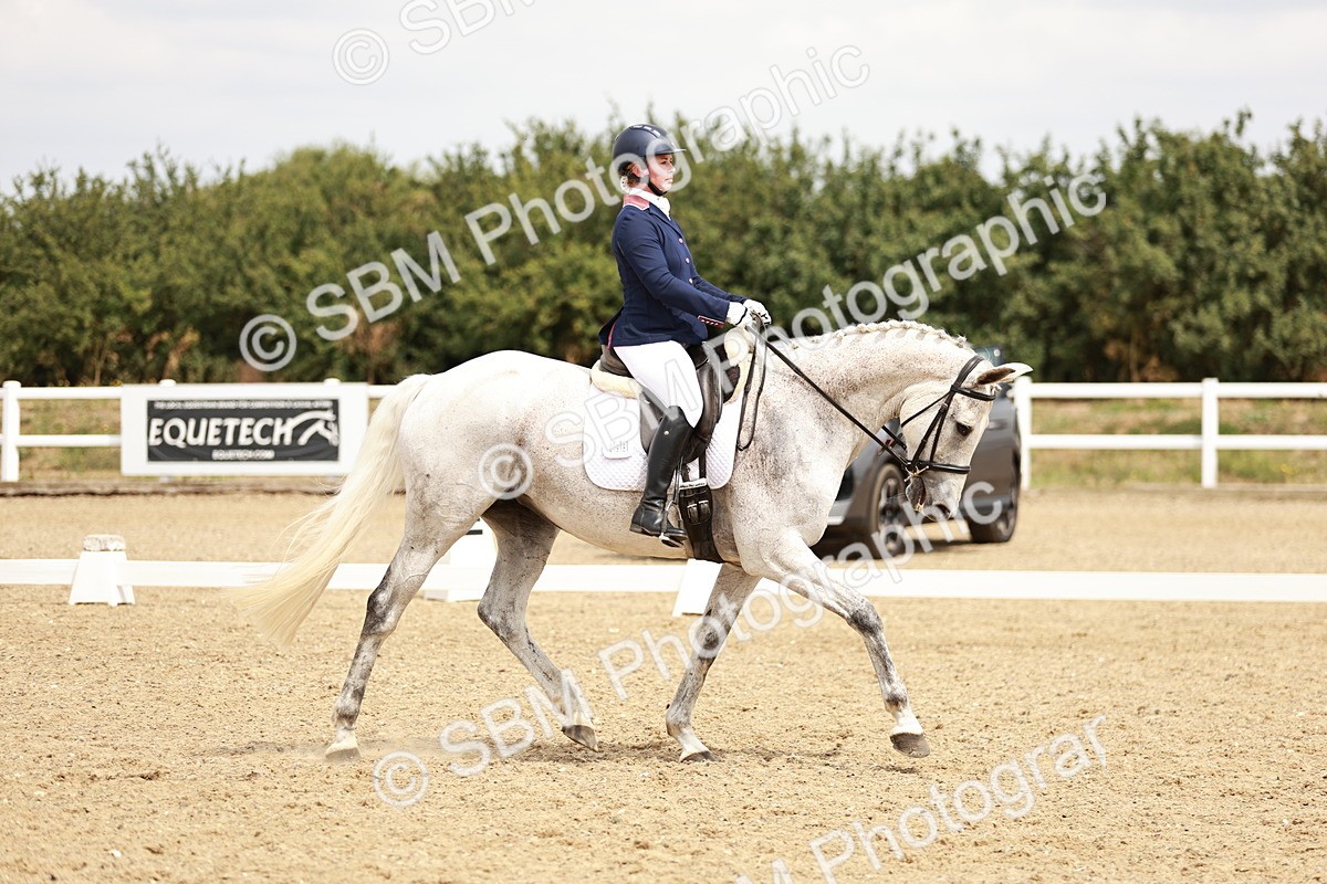 SBM_003015 - Class 6 - Novice 6 Silver - 11.34-12.20