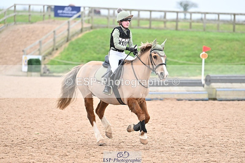 250118-104808-00492 - Cls 2 A&B 80cm 10.45 to 11.40