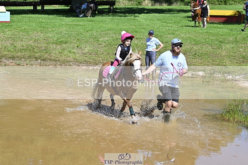 240728B-111439-01243 - Gemma's Group XC