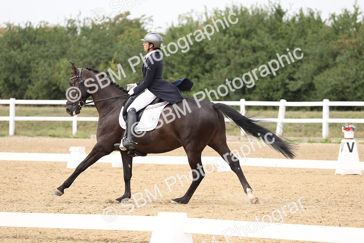 SBM_007572 - Class 9 - FEI INT I - 14.57-15.45