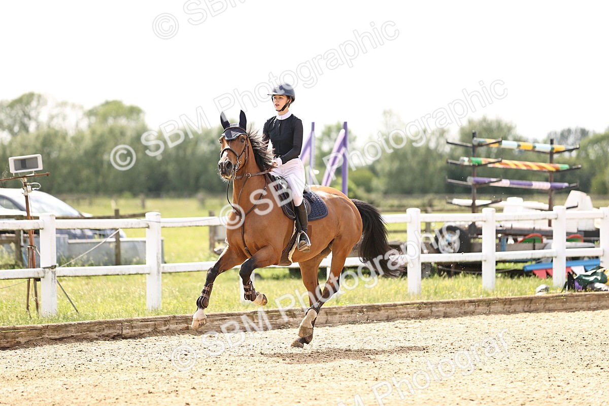 SBM_005091 - Class 12 - 1.15m Open (Members Cup)