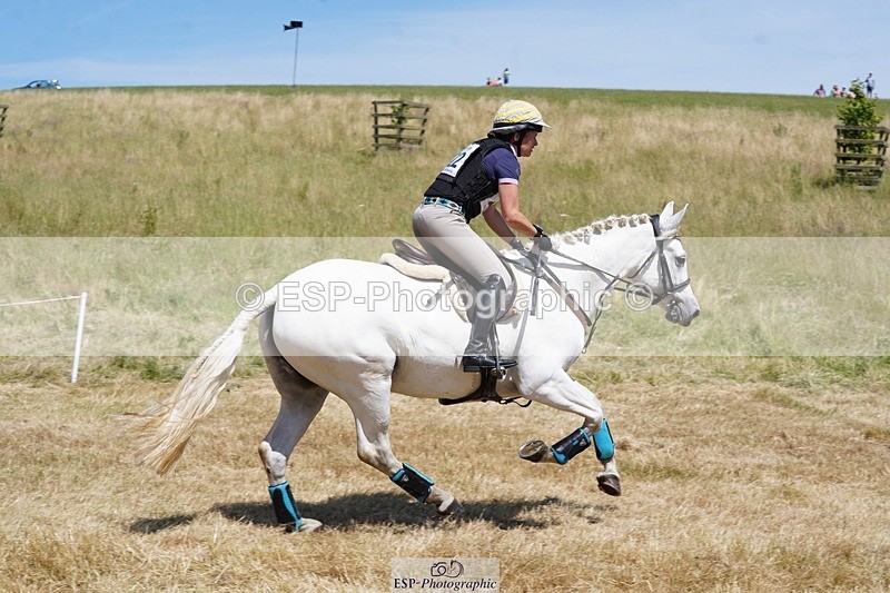 240629X-142954-3220 - 222-Kate_Jupp-CARROWNURLAUR_PRIDE