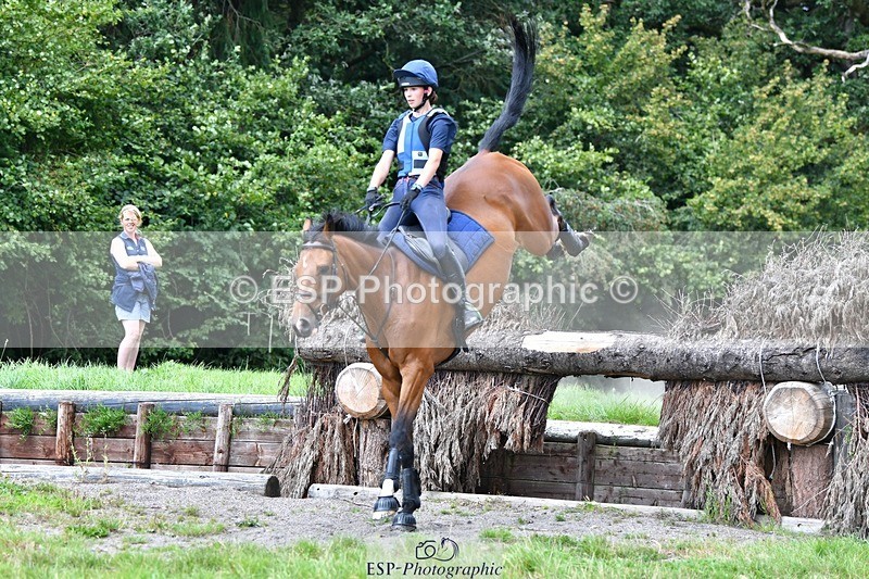 230817-133543-02934 - Abbie's 1st Group - XC