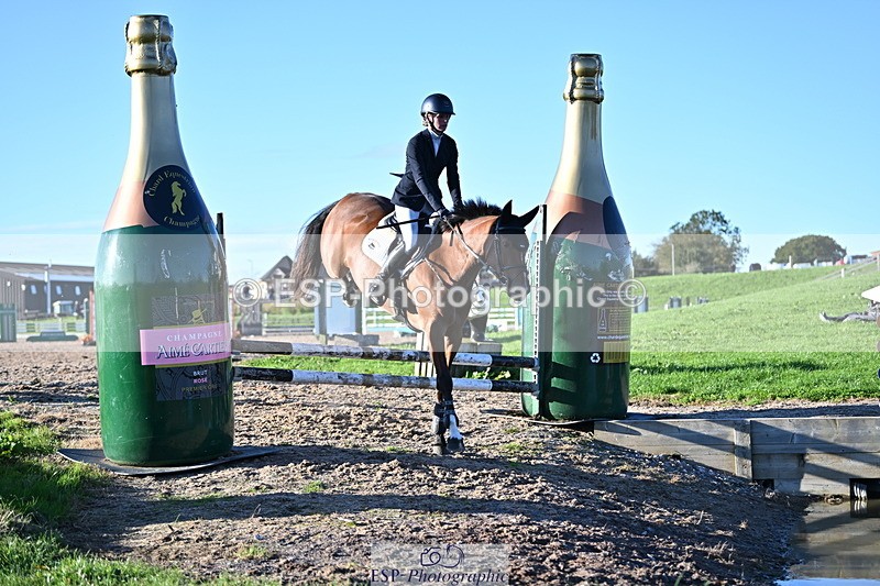 240912A-175456-02770 - Cls 7 Snr 90cm Open Speed Derby