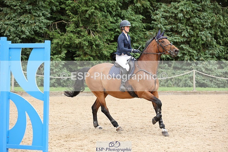 240817-154922-02395 - 06A Snr Fox 1.20m open