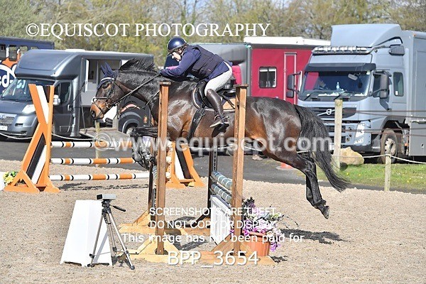 BPP_3654 - CLASS 2 FRI Club/ Unaffiliated 90cms Open