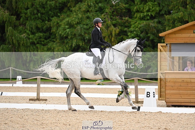 230813-174752-08744 - Cls 14 Medium Silver 16.45 to End