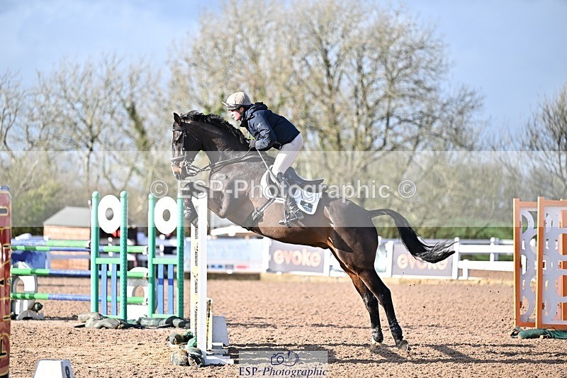260220-144358-00933 - Cls 6 Foxhunter and 1.20m