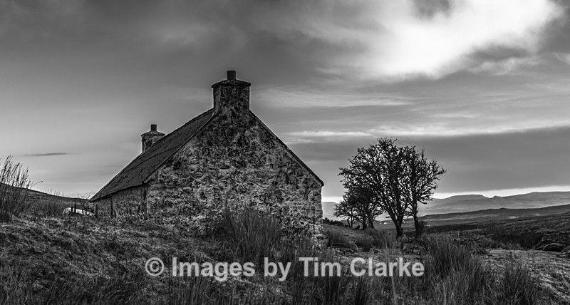Cottage Isle of Skye Monocrome 610617842 - Landscapes