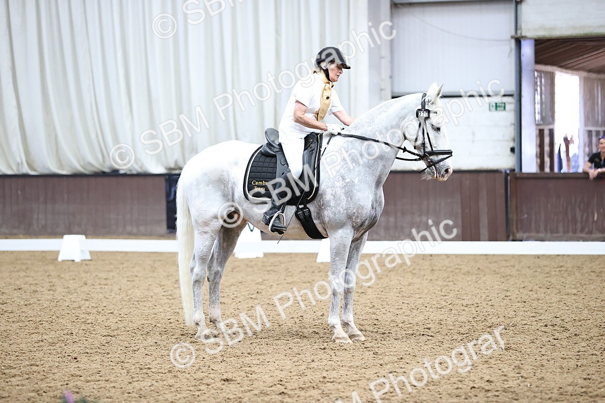 SBM_003464 - Novice 4 - 14.47-16.34