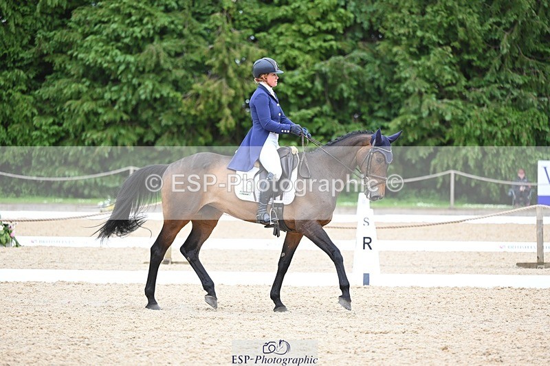 240524-114545-09019 - 521-DIVALI-Elaine_Pen