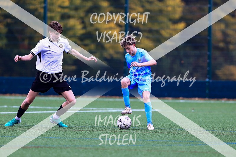 1DX31268 - 2025-10-12 FC Abbey Meads U15 Blue V Hungerford Town Juniors U15 Black
