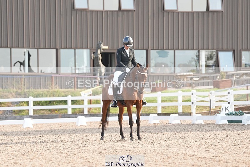 250817-084719-07021 - 160-Danielle.ThackrayRomanno.Maydream