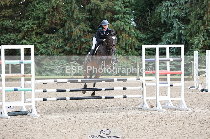 250831A-123308-10221 - Cls 42 Snr 1m Grand Prix