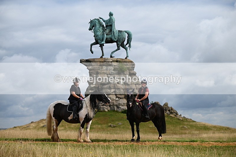 DSC_4083 - Time at Statue 09:50 to 11:09