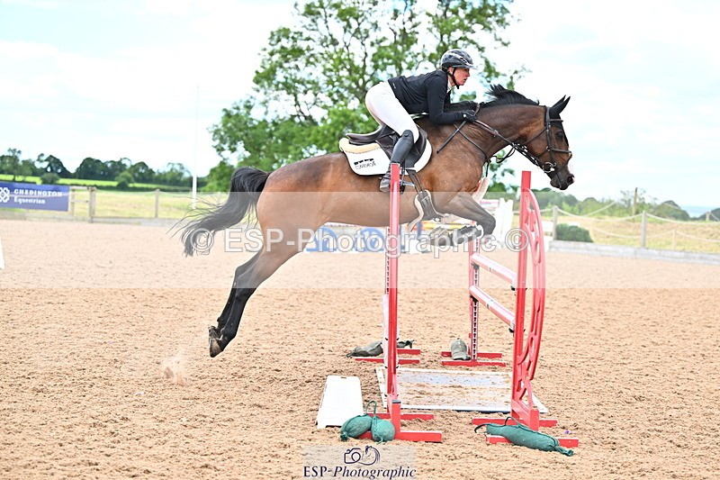 240608A-133044-02572 - Cls 4 Snr Newcomers and 1.10m Open