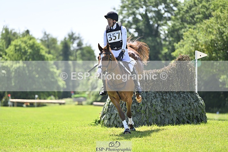 240525-113653-13069 - 357-OUGHTERARD_QUALITY-John_Westmore