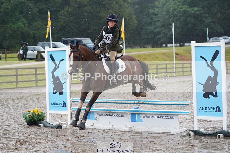 240824X-083556-20312 - 70cm Round 1 8.30 to 9.30