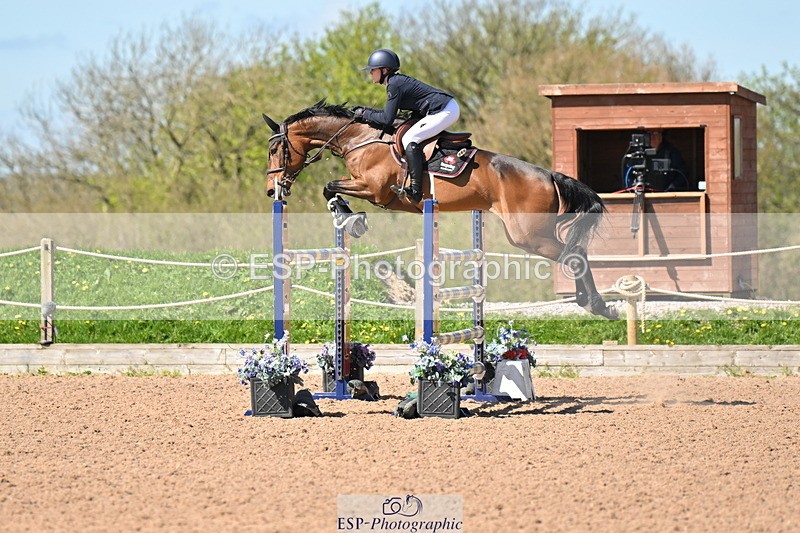 240418A-112823-02573 - Cls 5, 2 Star Medium Tour 1.35m