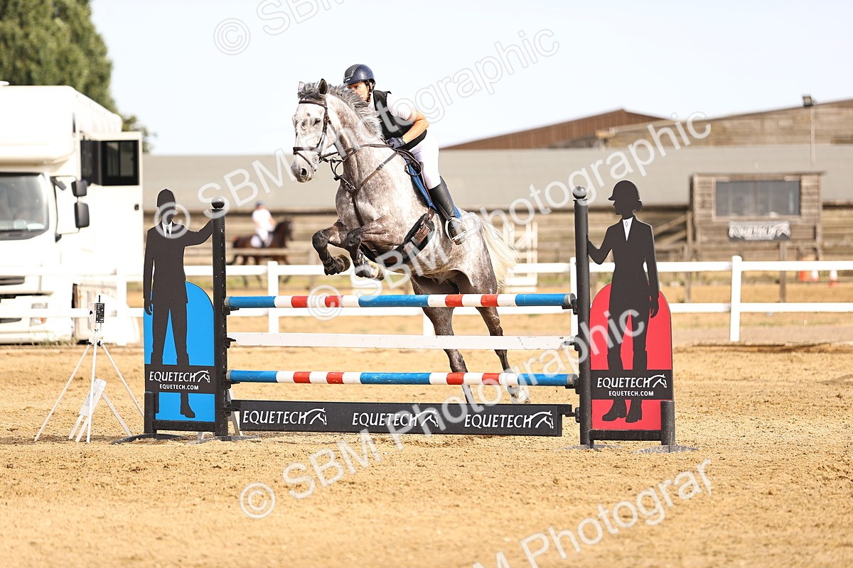 SBM_001686 - Class 6 - Senior Newcomers 1.10m