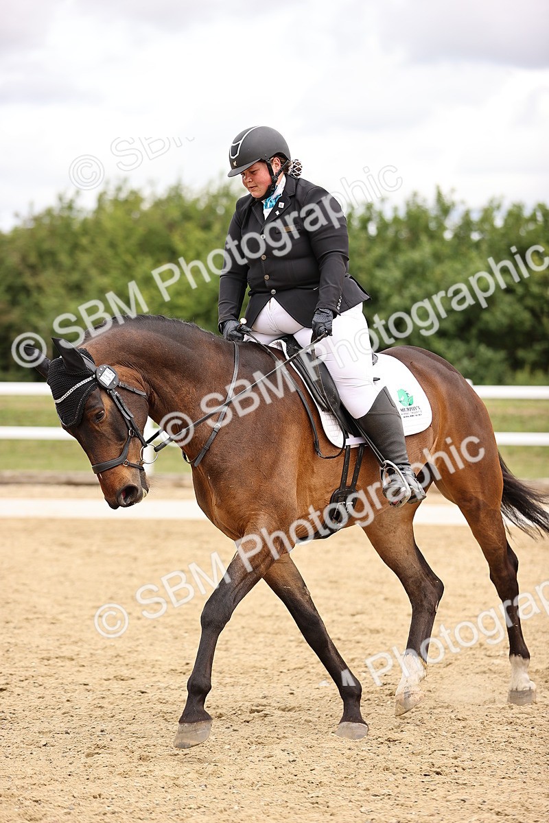 SBM_002907 - Class 2 - Novice 4 - 12.00-13.10