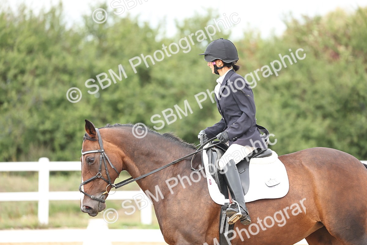 SBM_002687 - Class 7 - Novice 2 Warm Up