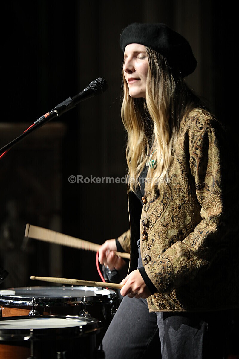 FOLK N BLUES-695 - FOLK and BLUES SEPT 2022