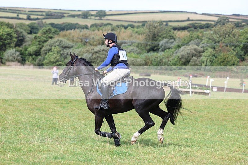 3E7A6513 - Class 1: Trebudannon Open: Pheasant Feeder