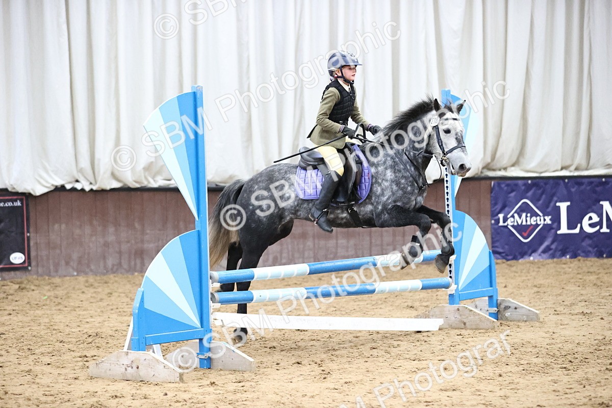 SBM_001523 - Class 5 - Henlow Veterinary Hospital 70cm