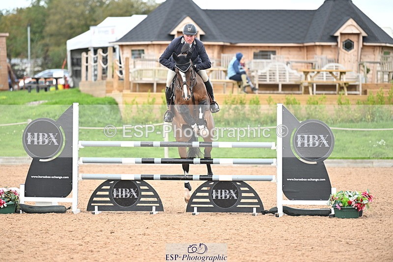 240912A-125229-01568 - Cls 3 Snr Foxhunter