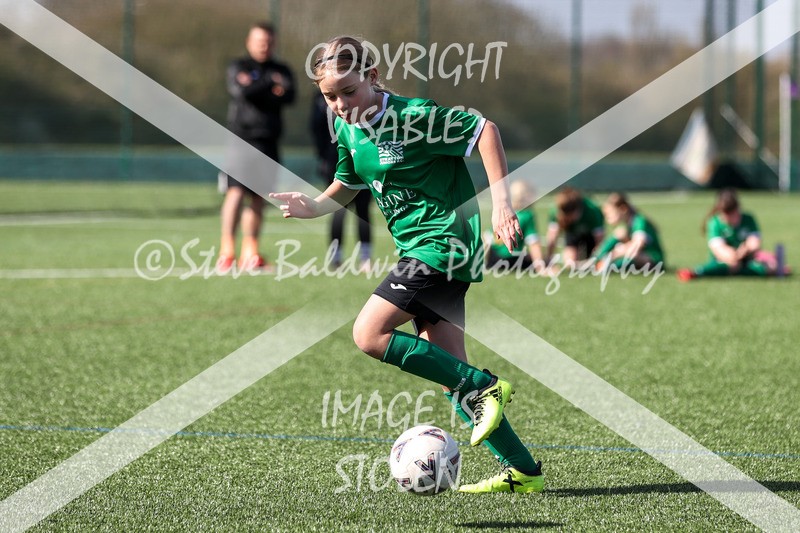 1DX30130 - 2026-03-21 FC Abbey Meads U9 Purple Girls V Stratton Juniors FC U9 Pheonix Girls