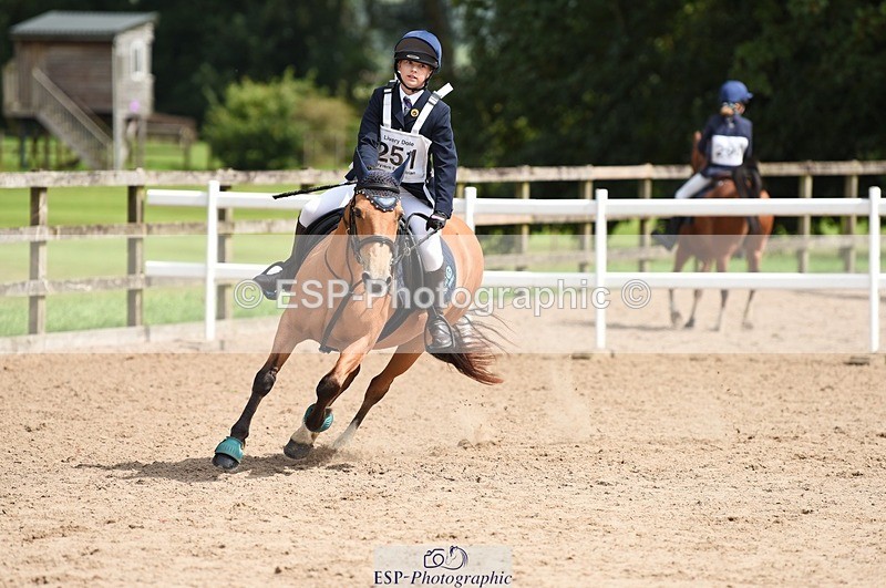 230824-133950-03551 - Round 2 Start to 15.00 coursewalk