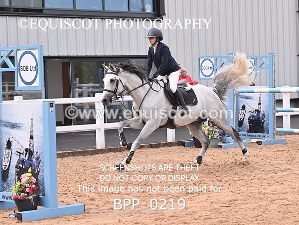 BPP_0219 - CLASS 25 SUN HOYS Redpost Equestrian Senior Foxhunter Second Round