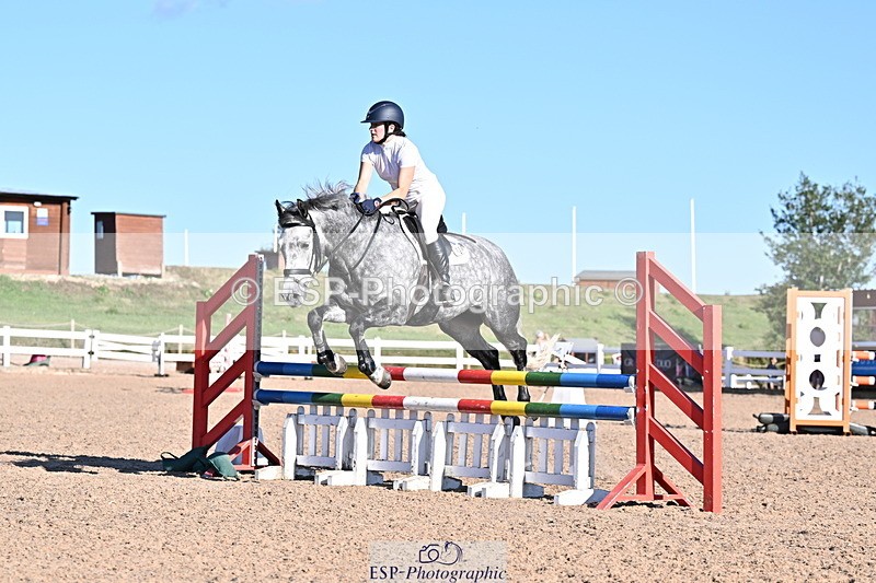 250708A-182843-00538 - 90cm Classes