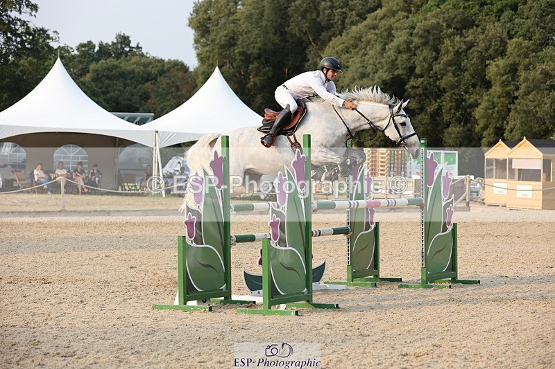 250816A-180913-03286 - Cls 11 Snr Foxhunter