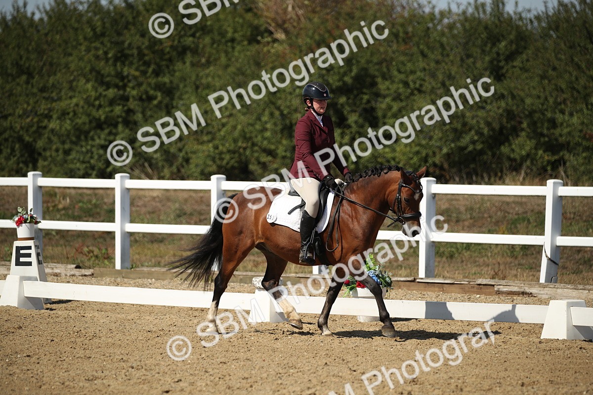 SBM_005822 - Class 11 - Novice 5 - 13.19-14.22