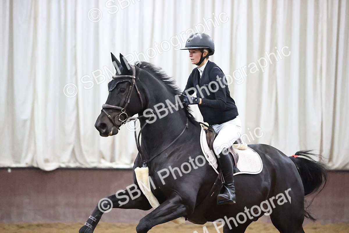 SBM_003835 - Class 12 - Senior Foxhunter 1.20m
