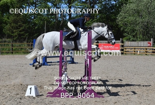 BPP_8064 - CLASS 3 Senior BritiNovice/ 90cm Open