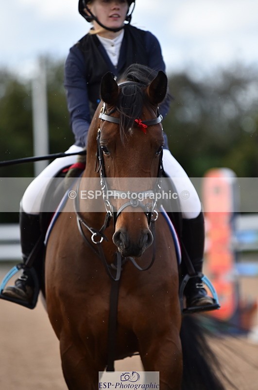 231014A-145340-05372 - Cls 15 1.05m Amateur Q 2nd R