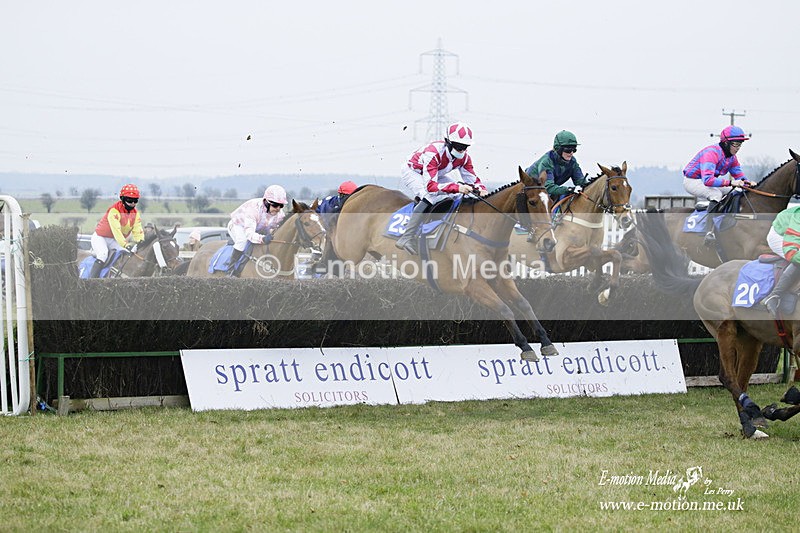 PtP 230122 429 - Cocklebarrow Races - Heythrop Hunt - 23/01/22
