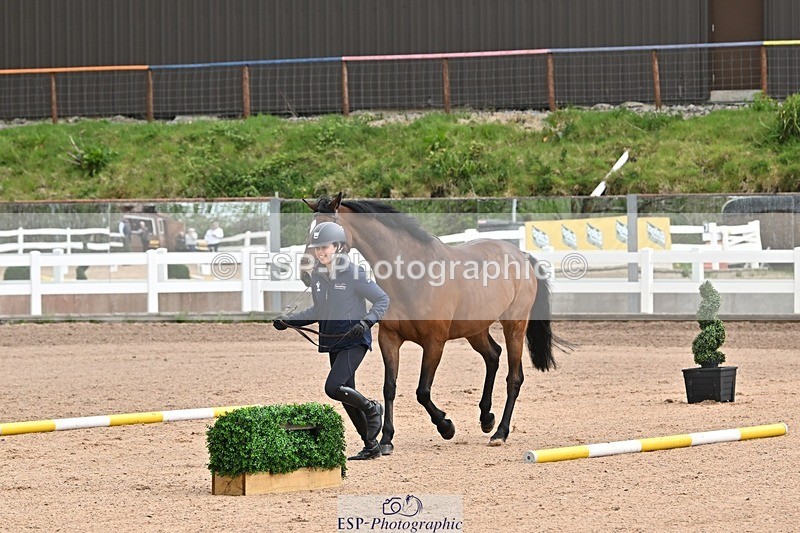 250423-112242-00032 - 11am to 12