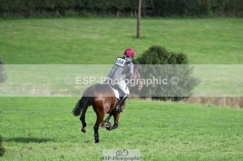 251024A-131240-11945 - B-158-Hannah.Hobhouse