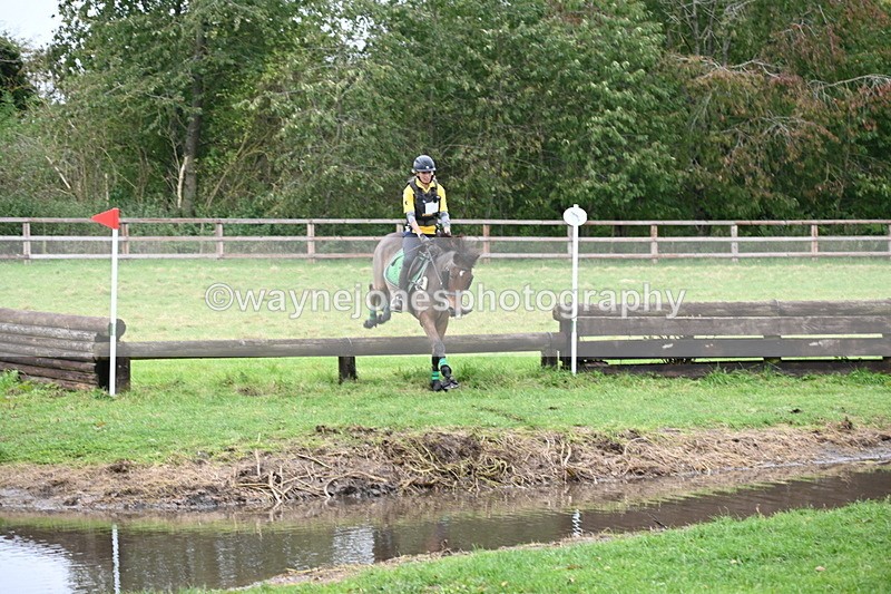 WJ6_3159 - Time at Photographer 11:01 to 11:20