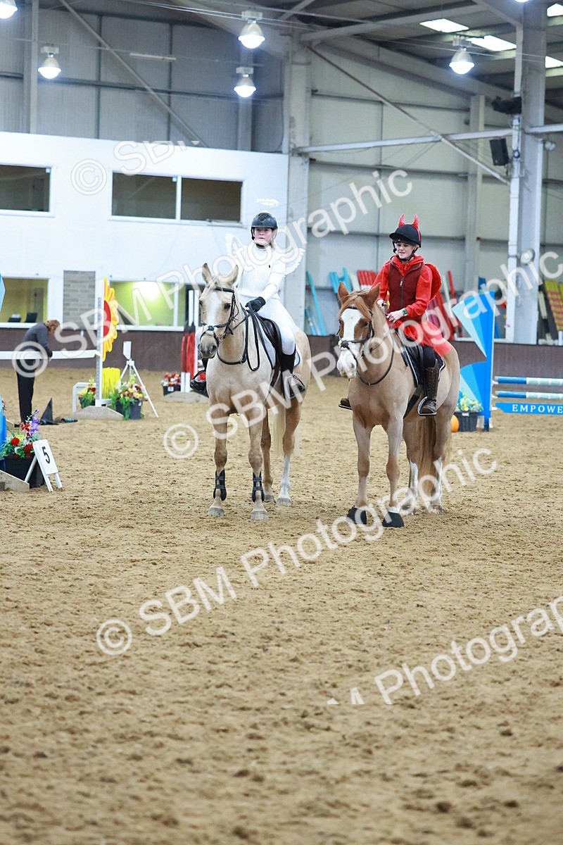 SBM_003647 - Class 4 - Pairs