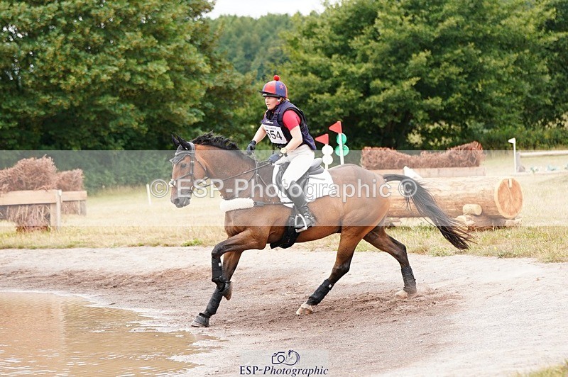 250803A-123802-13058 - M-554-Lucy.Henretty-Lee-AMANDI.VIVENDI