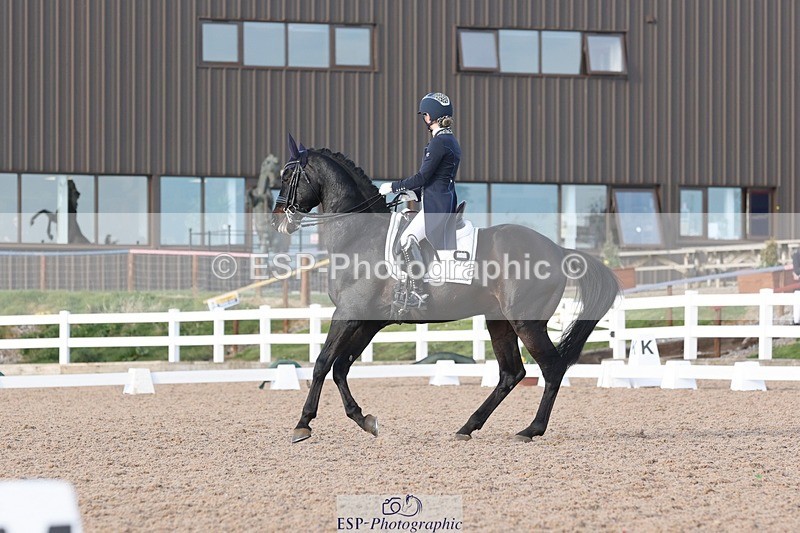 250404-174540-08109 - 069-India.Hamilton-Burnet-Kissingdale