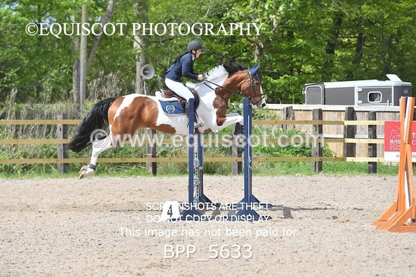 BPP_5633 - CLASS 24 SUN Senior BritiNovice/ 90cm Open