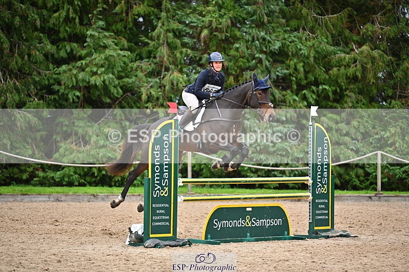 251026A-164425-26880 - G-562-Phoebe.Lagor