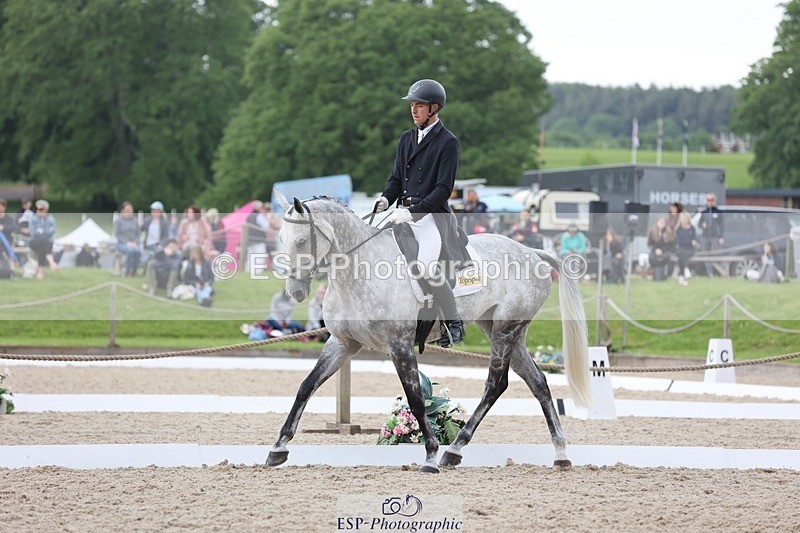 240524-134016-08883 - 361-FENIZIO-Max_Warburton