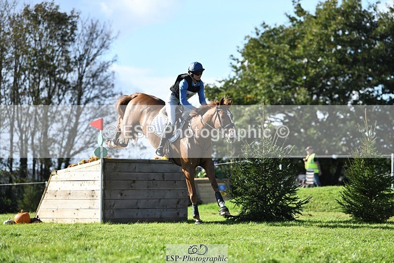 231022-124110-28610 - 309-CROSSTOWN.FINTANS.LAST-Catherine.Burrell-XC